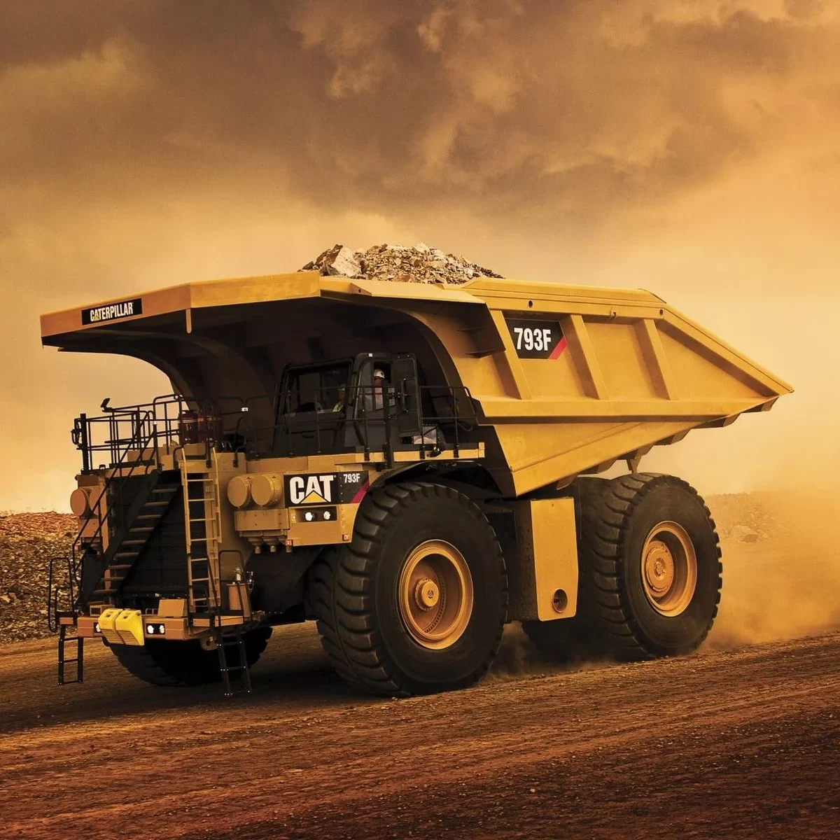 dumptruck-caterpillar